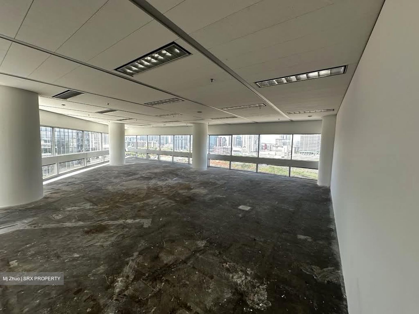 Gateway East (D7), Office #544182551